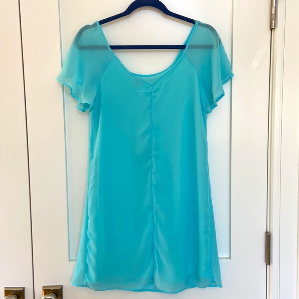 Charlotte Russe Elegant Short Sleeve Dress - Picture 2 of 4